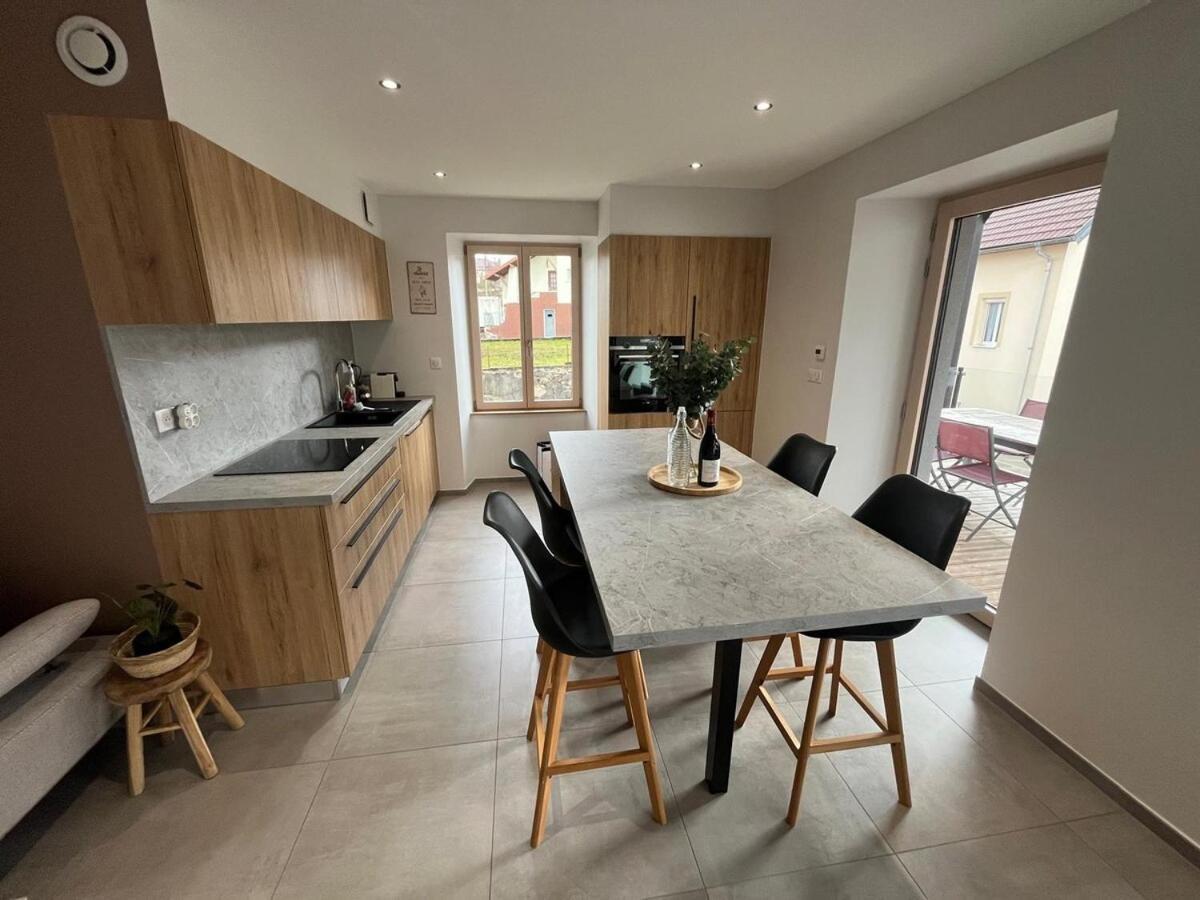 Appartement Pontarlier-Centre Екстериор снимка
